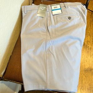 LinksEdition Performance Golf Apparel Gray Shorts Lightweight comfortable fabric